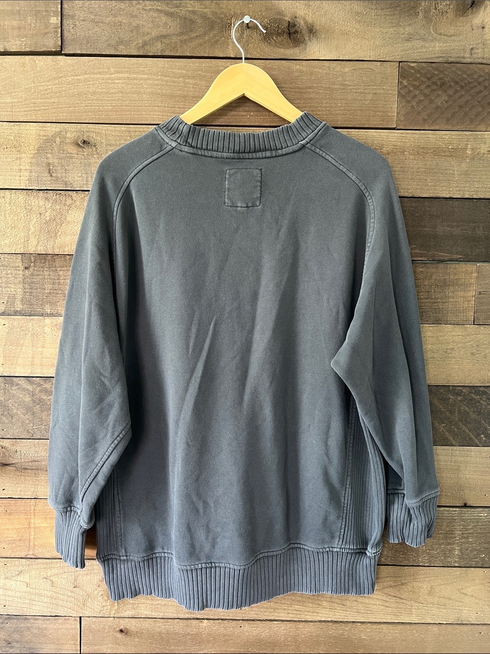Aerie Women's Down-To-Earth Crew Sweatshirt in Smoked Gray Size Small - Picture 6 of 9